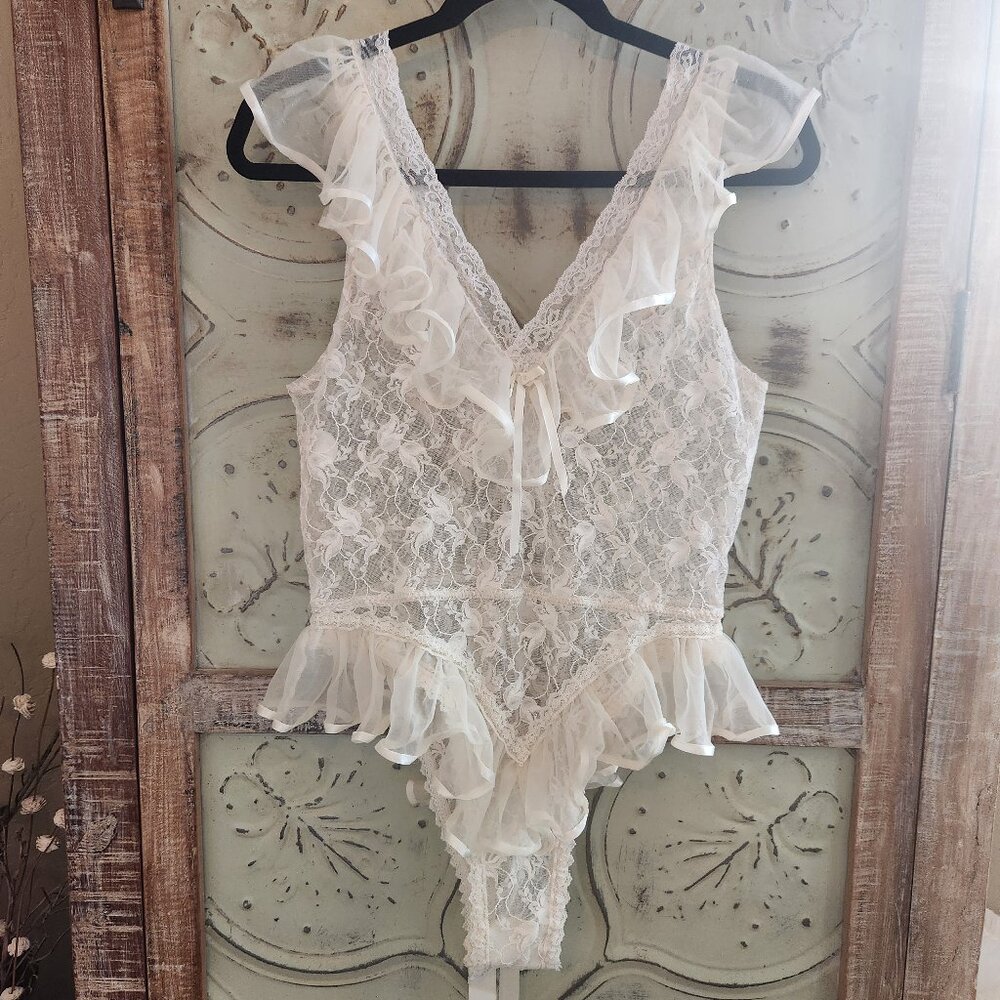 Vintage Emil Bole Ivory Lace Teddie Bodysuit | Small